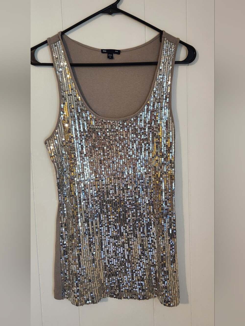 EUC GAP Sequin Scoop Neck Tank - Silver Sequined Sz M